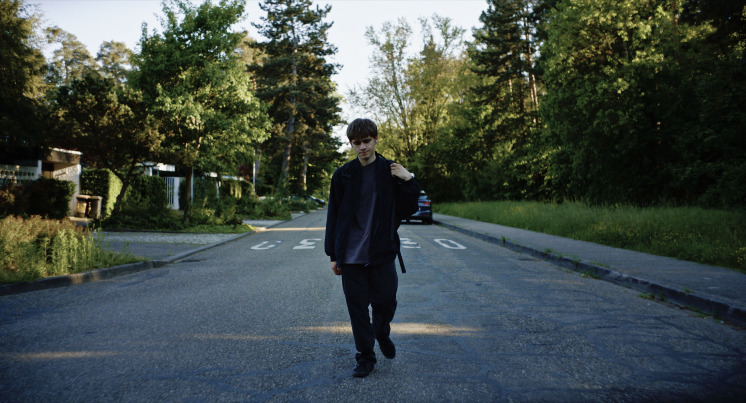 19_OASE_OASIS_DirectJannisLenz_PhotoByAlexanderDirninger_Copyright_ZeitgeistFilmproduktionFFMGmbH_WegaFilmproduktionsgesellschaftmbH_ThirdPictureGbR